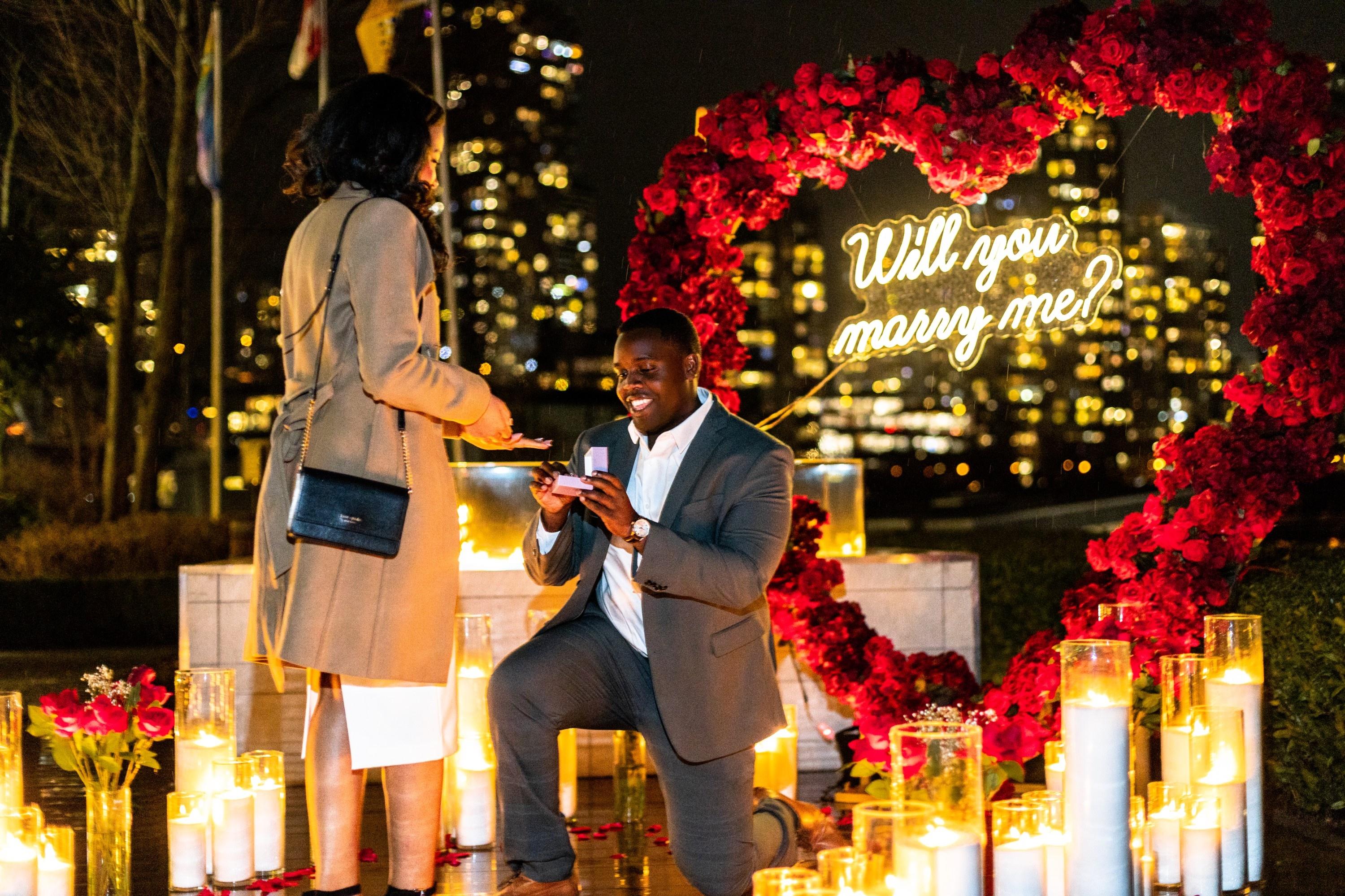 carousel-hero-element image-0