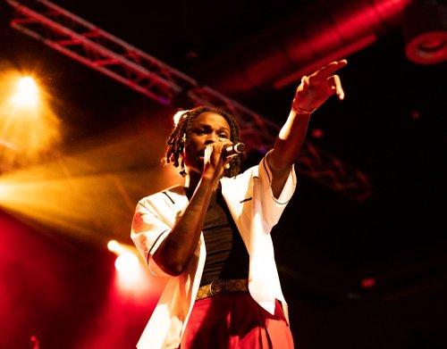 mobile - carousel-hero-element image-4