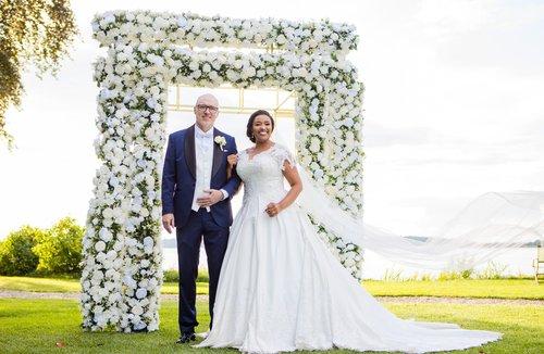 carousel-hero-element image-3