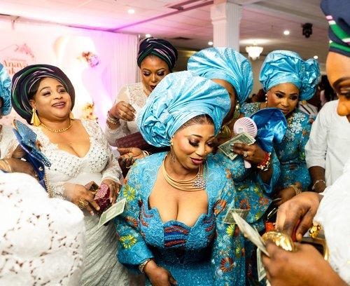 carousel-hero-element image-0