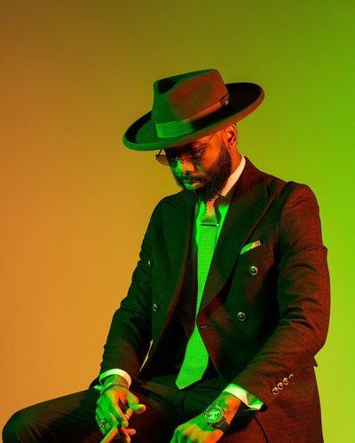 mobile - carousel-hero-element image-3